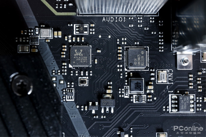 微星MEG Z490 ACE主板评测:16相旗舰级供电加持 价格仅为旗舰一半