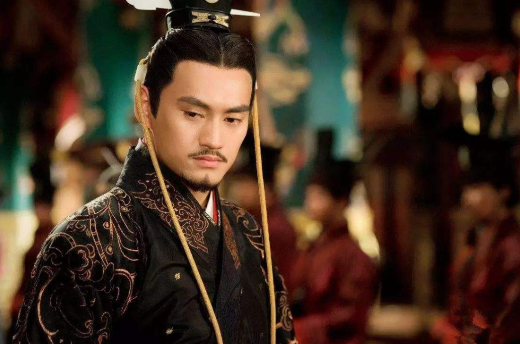 新婚3月丈夫外出打仗，妻子在家苦等2年多，才知