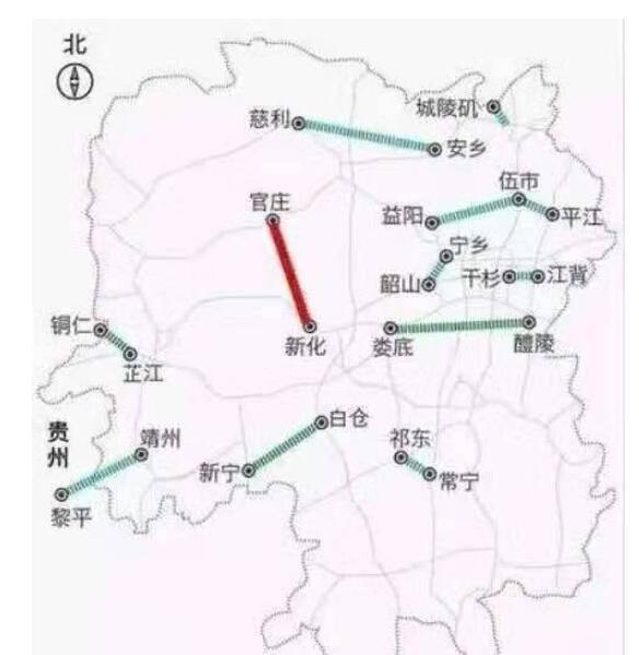 湖南一条约80千米长的高速公路，分两段建设，预计2024年全线建成