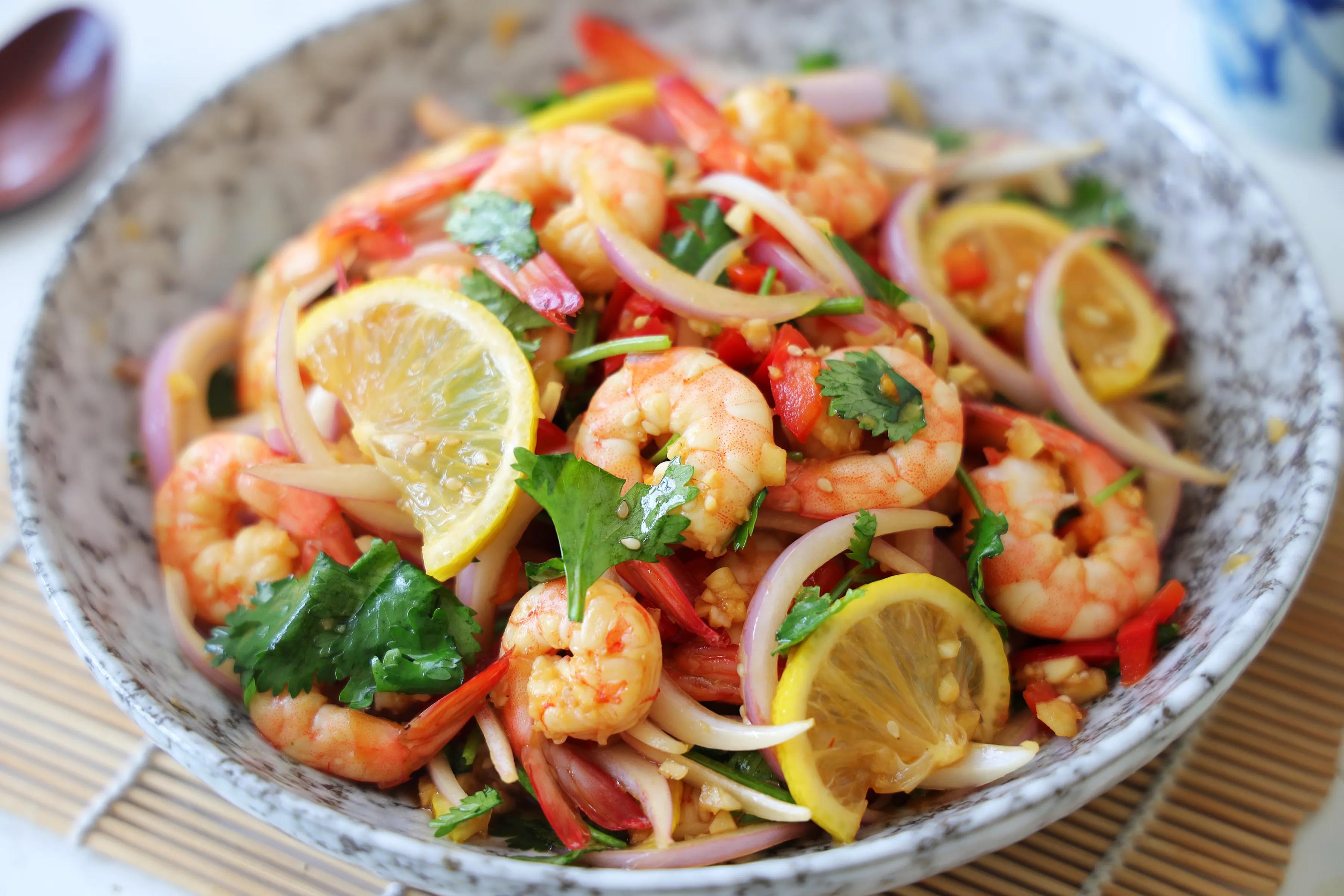 天气热，大虾我家就爱这么做，清新解腻酸爽开胃，一人一盘不过瘾