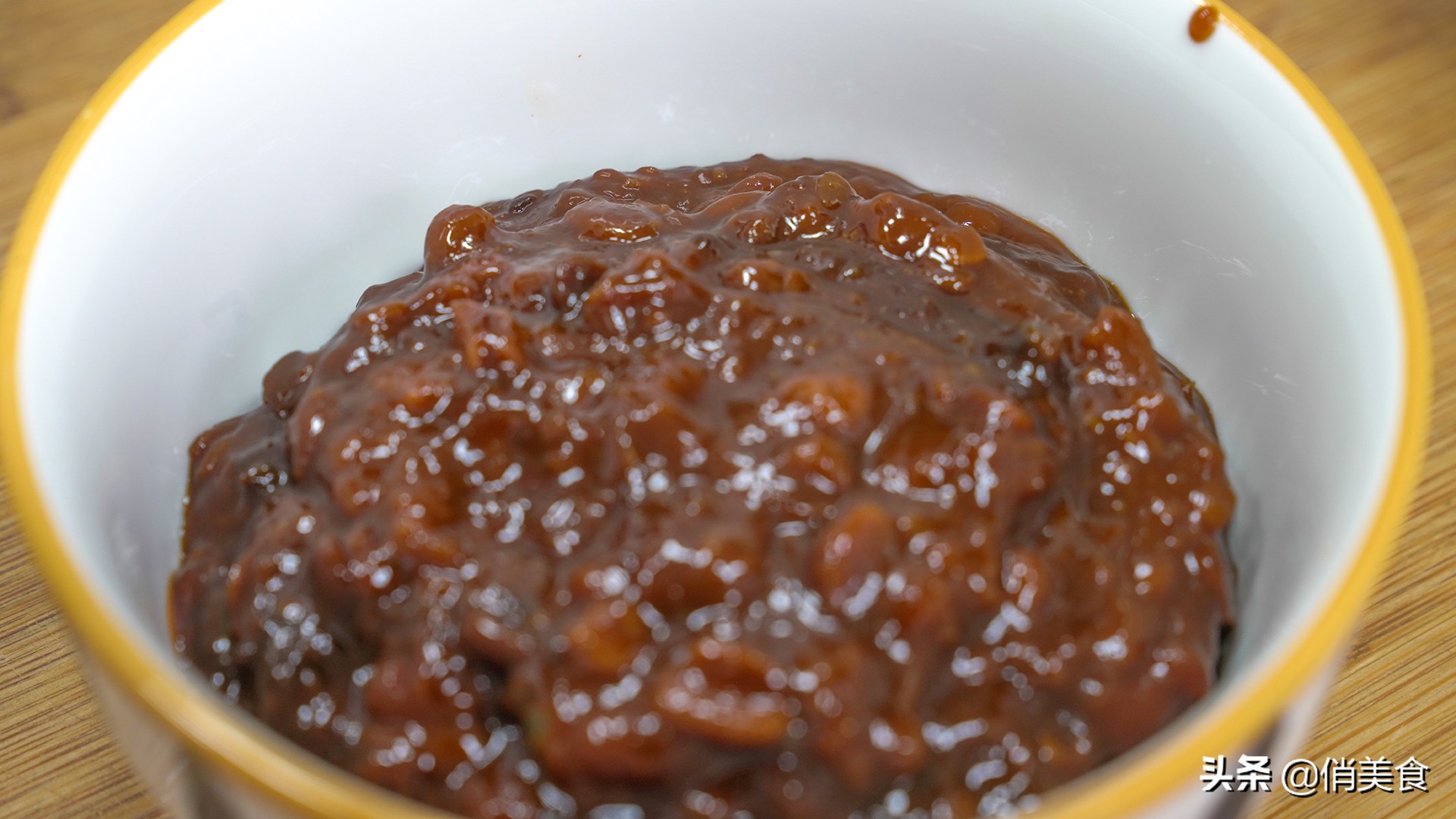 10分钟做锅万能酱，适合各种饼类、海鲜、烧烤、比老干妈好吃多了