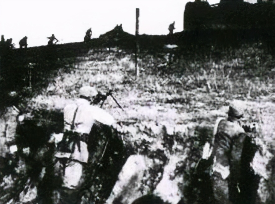 长春之困，我军不让一粒粮一根草进入，后来高