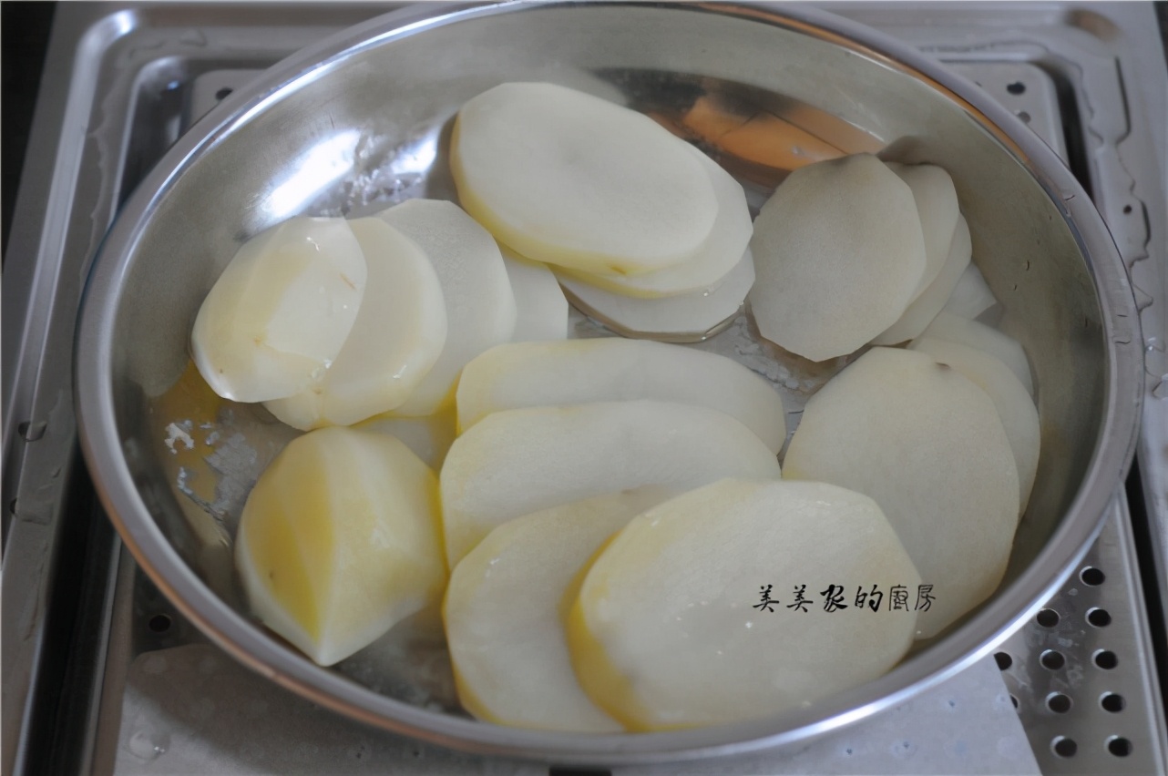 土豆炒著吃！ 難怪你會越吃越胖！ 換個做法幾分鐘搞定，減脂必備