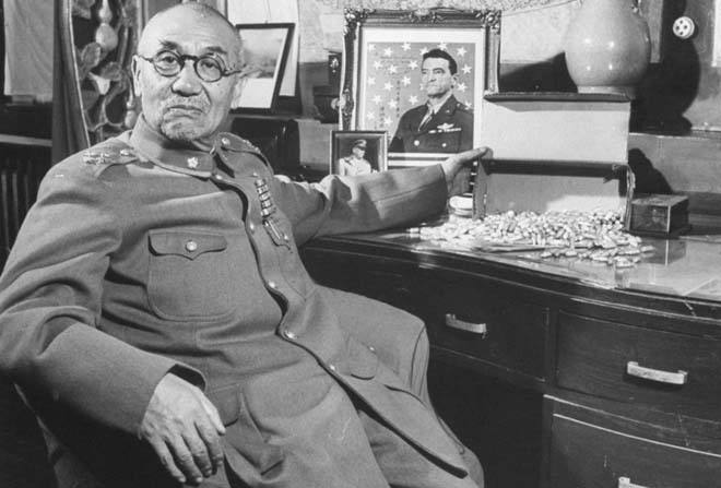 周恩来三会阎锡山，推动山西抗战，阎感叹：国