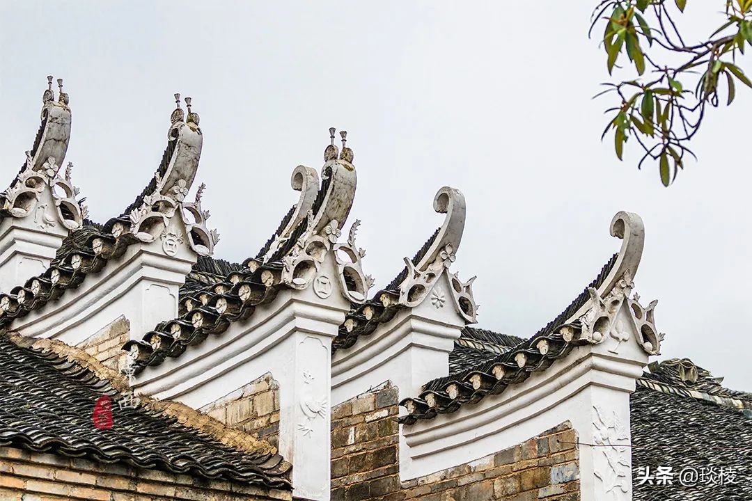 The owner spent 11 years investing 400 million yuan to build an ancient village with very few tourists