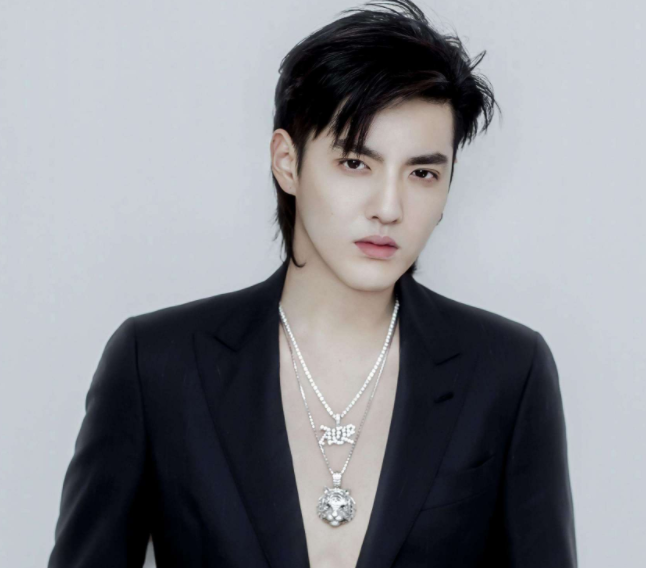 苏芒被禁言曾立挺吴亦凡说了什么苏芒坐大腿事件图片上有谁