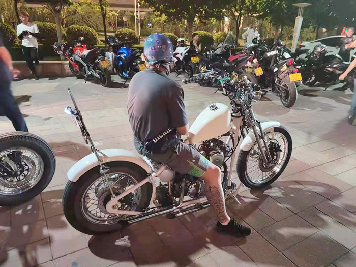 探秘濟南摩托車市場！關鍵詞：中高端、年輕人、個性化