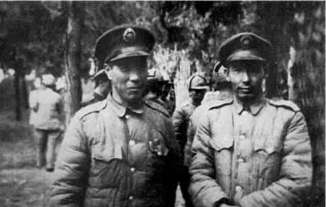 副司令准备向解放军起义，两师长犹豫不决，司