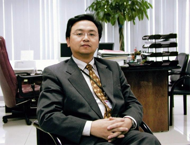 比亚迪坚持混动，一点也不保守，王传福是最懂新能源汽车的那个人