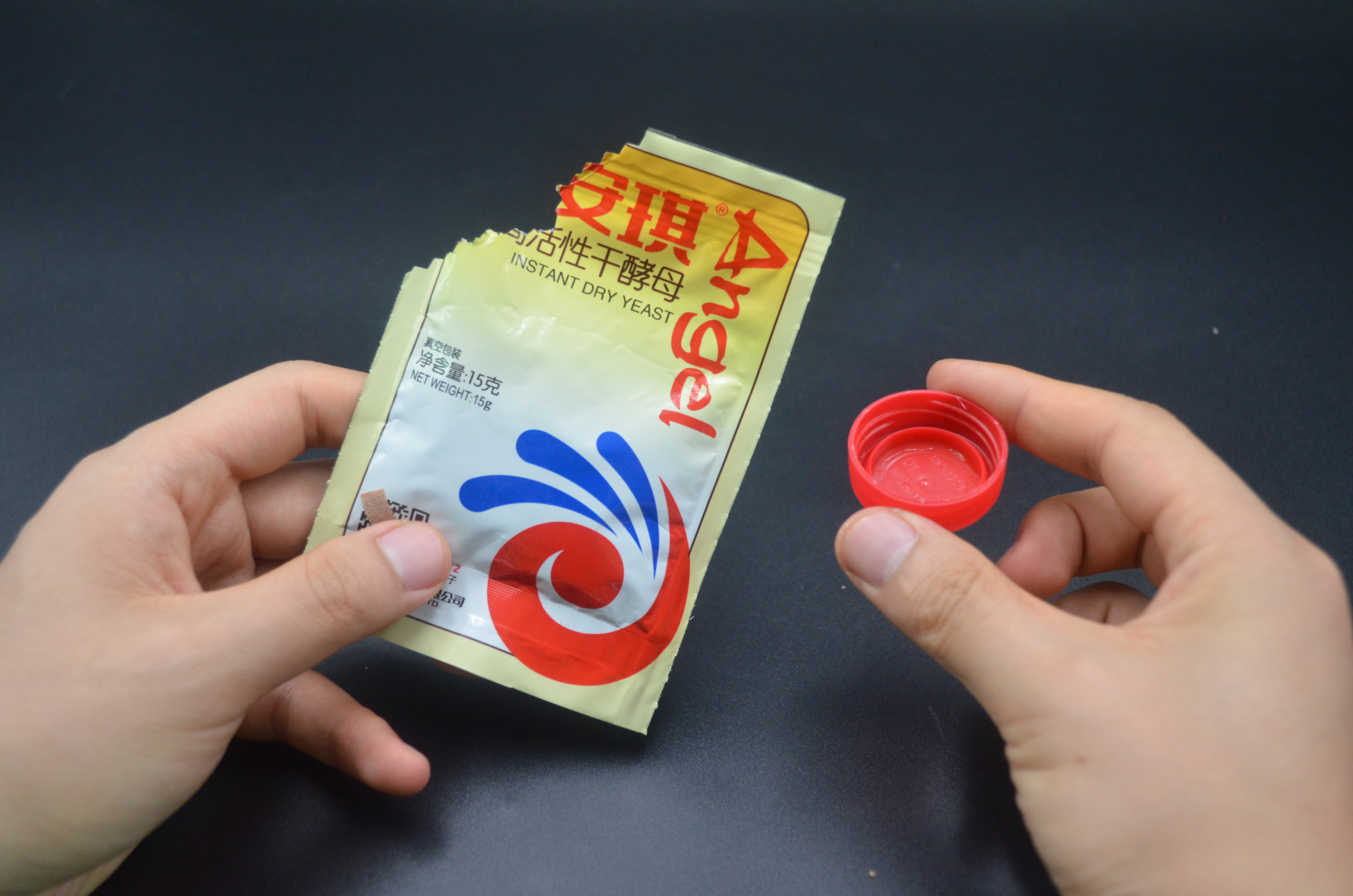 家裡沒有電子秤，怎麼量酵母粉？ 教你一個方法，量取酵母粉不用愁