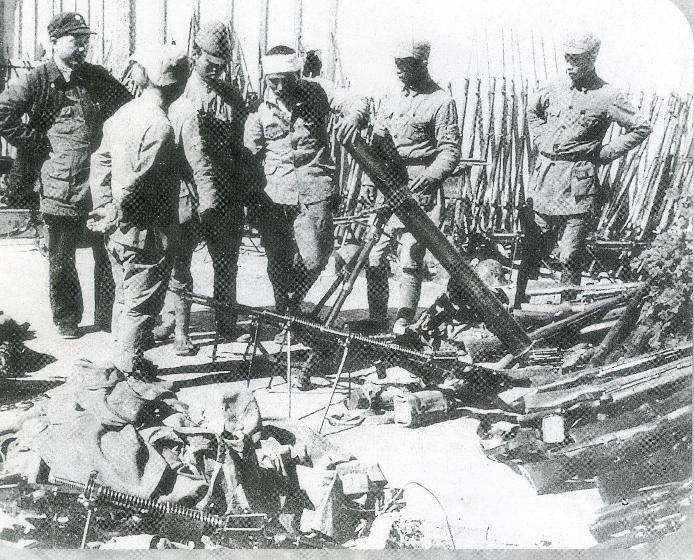 如果1945年日本不选择投降后面会怎么样？专家：