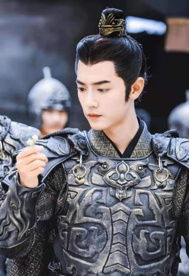 终于等到男神肖战新剧，就要在下月播出，女主