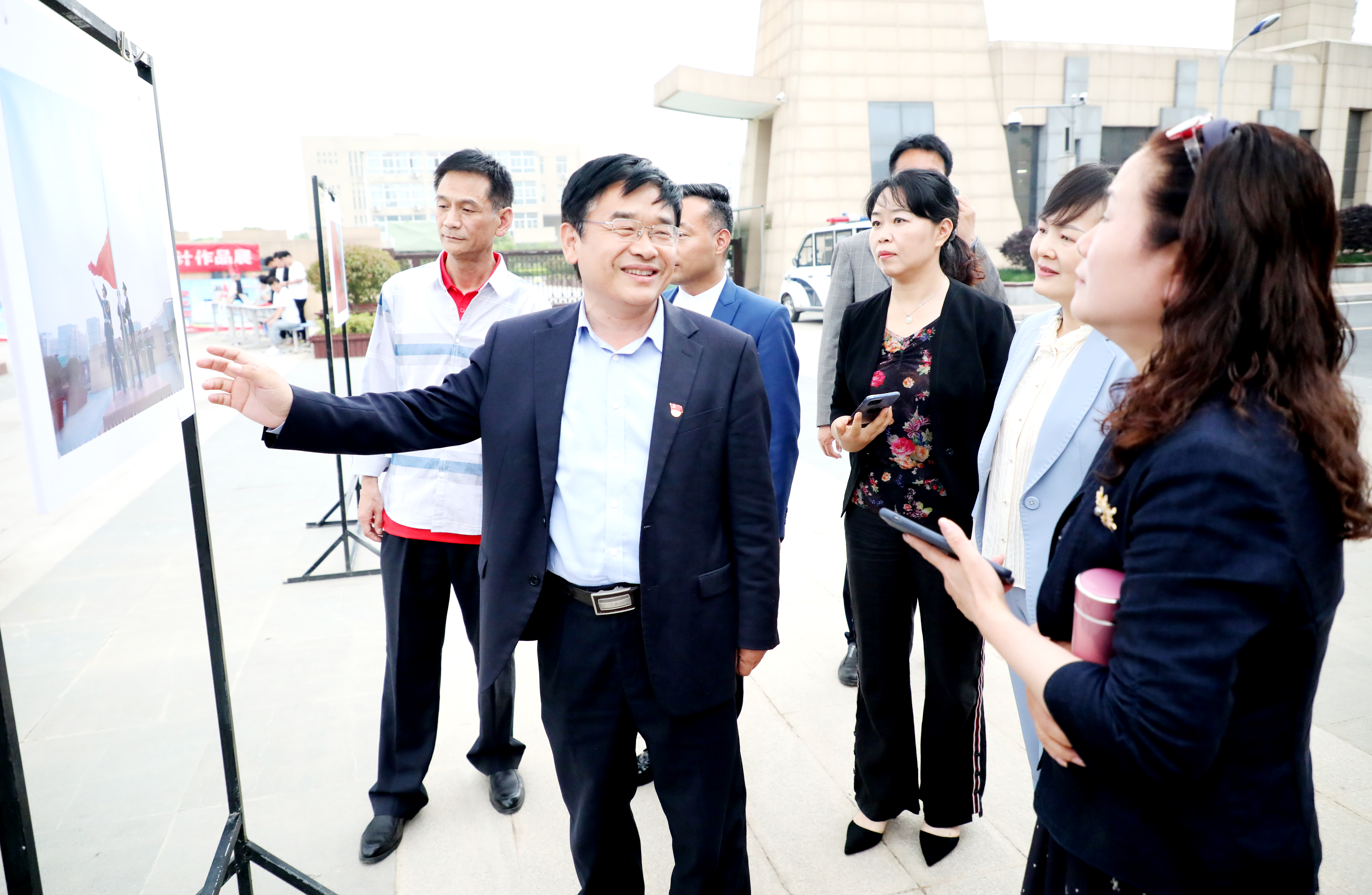 師生同歡唱 頌歌獻(xiàn)給黨——駐馬店財(cái)經(jīng)學(xué)校2021年慶祝建黨100周年歌詠比賽嘹亮唱響