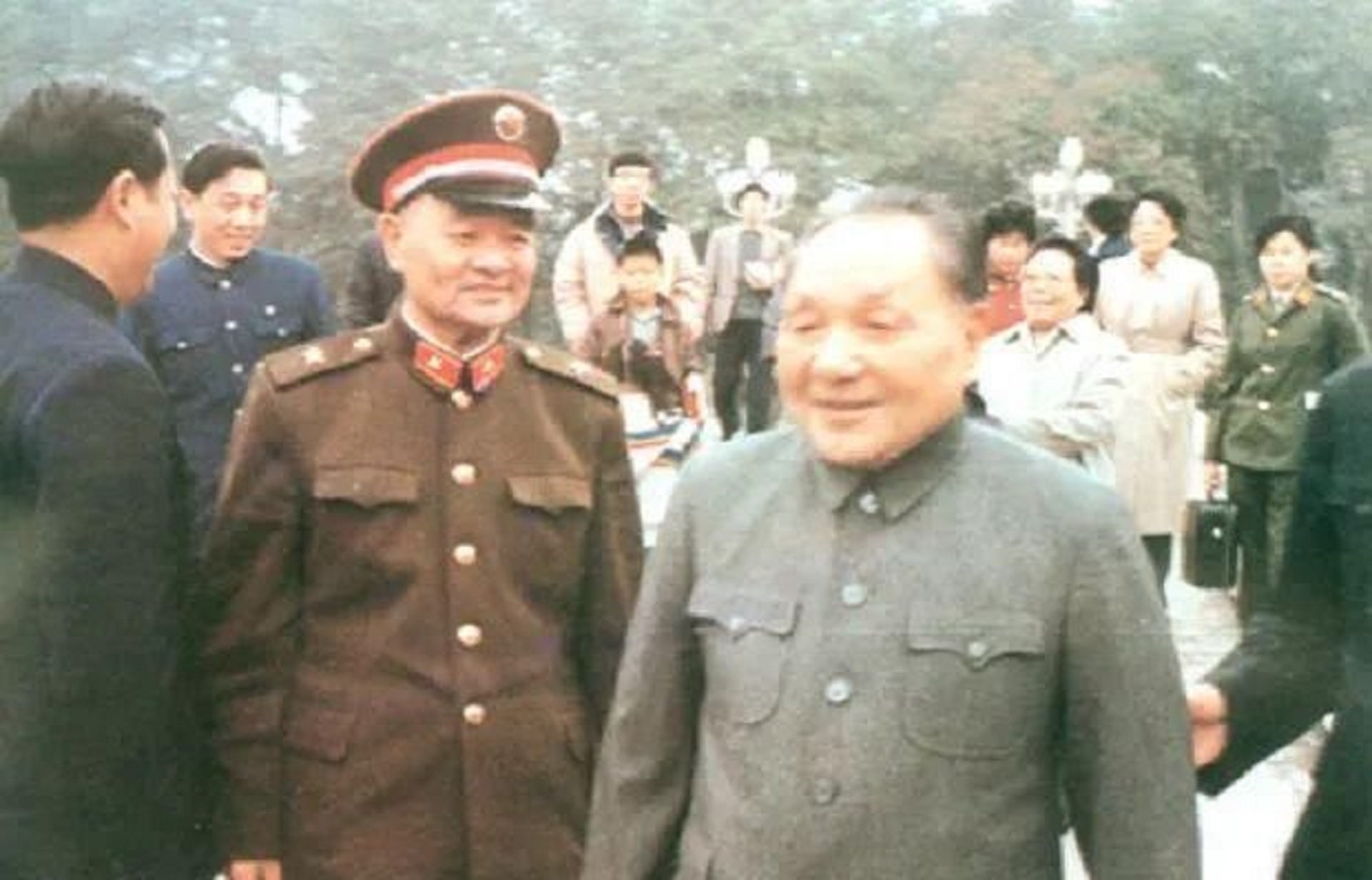 1985年邓公说了十个字，裁军百万，著名的“成昆之变”怎么回事？
