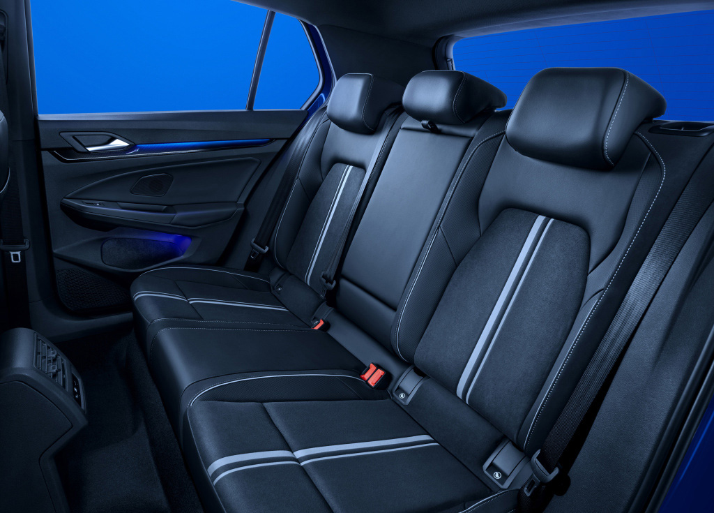 全新数字化 8s破百 高尔夫不愧是经典"小钢炮"