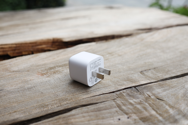 图拉斯“小冰块”20w快充体验：苹果PD快充最新风向标