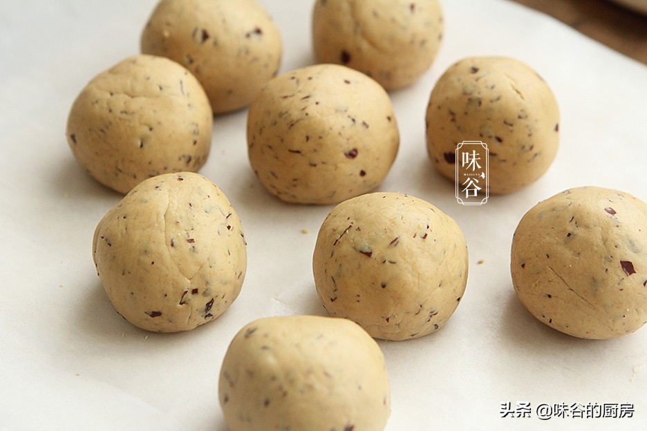 大雪節氣，天冷就饞這糕點，簡單蒸一蒸，軟糯可口，全身都暖和