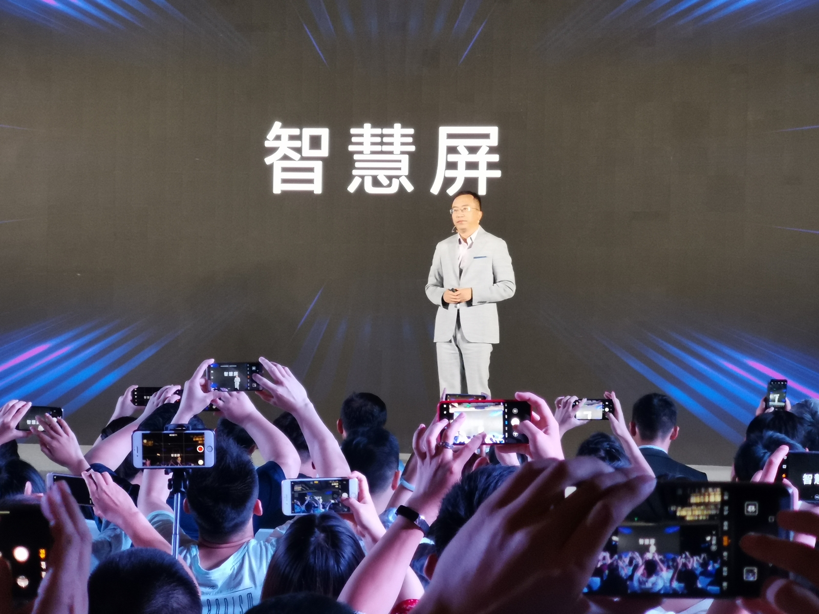 华为表错了情？邀请加入鸿蒙，中兴拒接，小米、OV不表态