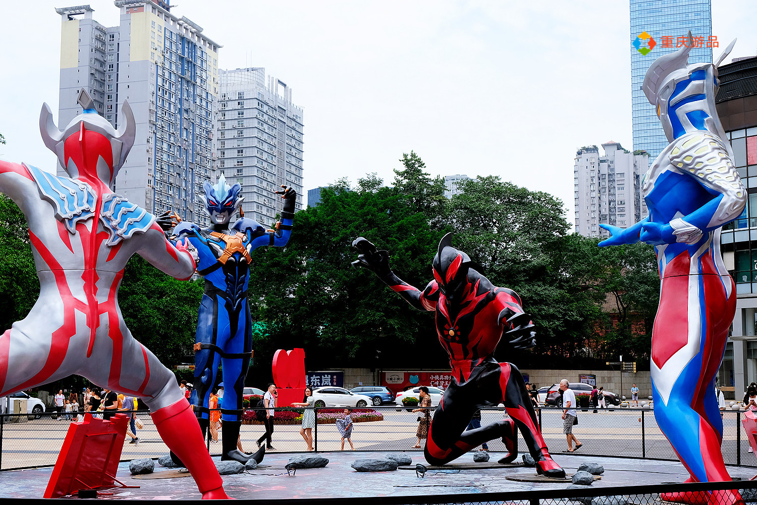 大家为什么喜欢奥特曼？重庆55周年现场实况，中二少年的狂欢