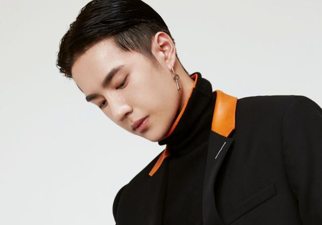 王一博是一夜爆红？他曾为了练台词，天天在家