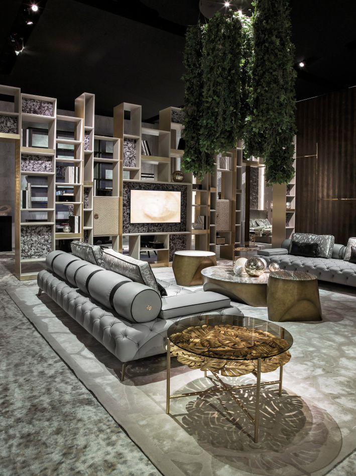 喜欢VERSACE、ROBERTO CAVALLI家具的人，都是什么样的人？