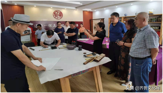 山东弘正传统文化研究院济南杨湖酒庄活动基地举行揭牌仪式
