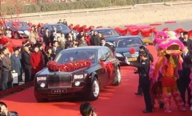 10年败光125亿，“败家子”李兆会为何从“首富”变成了“老赖”