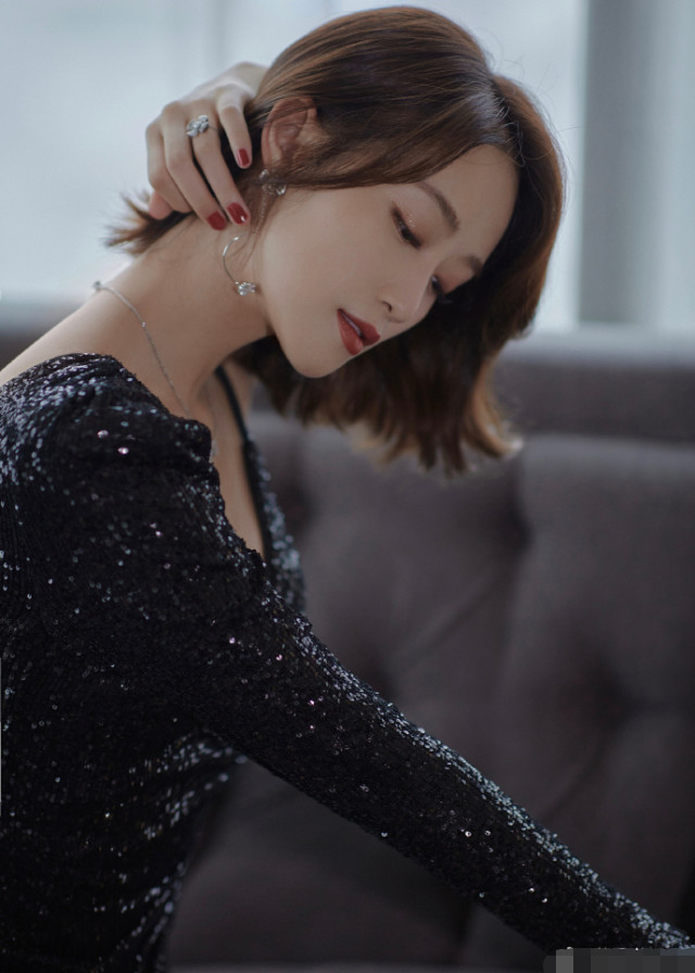 人缘堪忧，蓝盈莹这么上进怎么被嫌弃？姐姐们