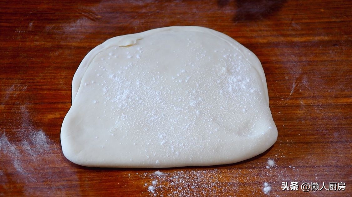 過年做這道小吃，包滿花生餡，寓意錢包滿，是招待客人必備的食品