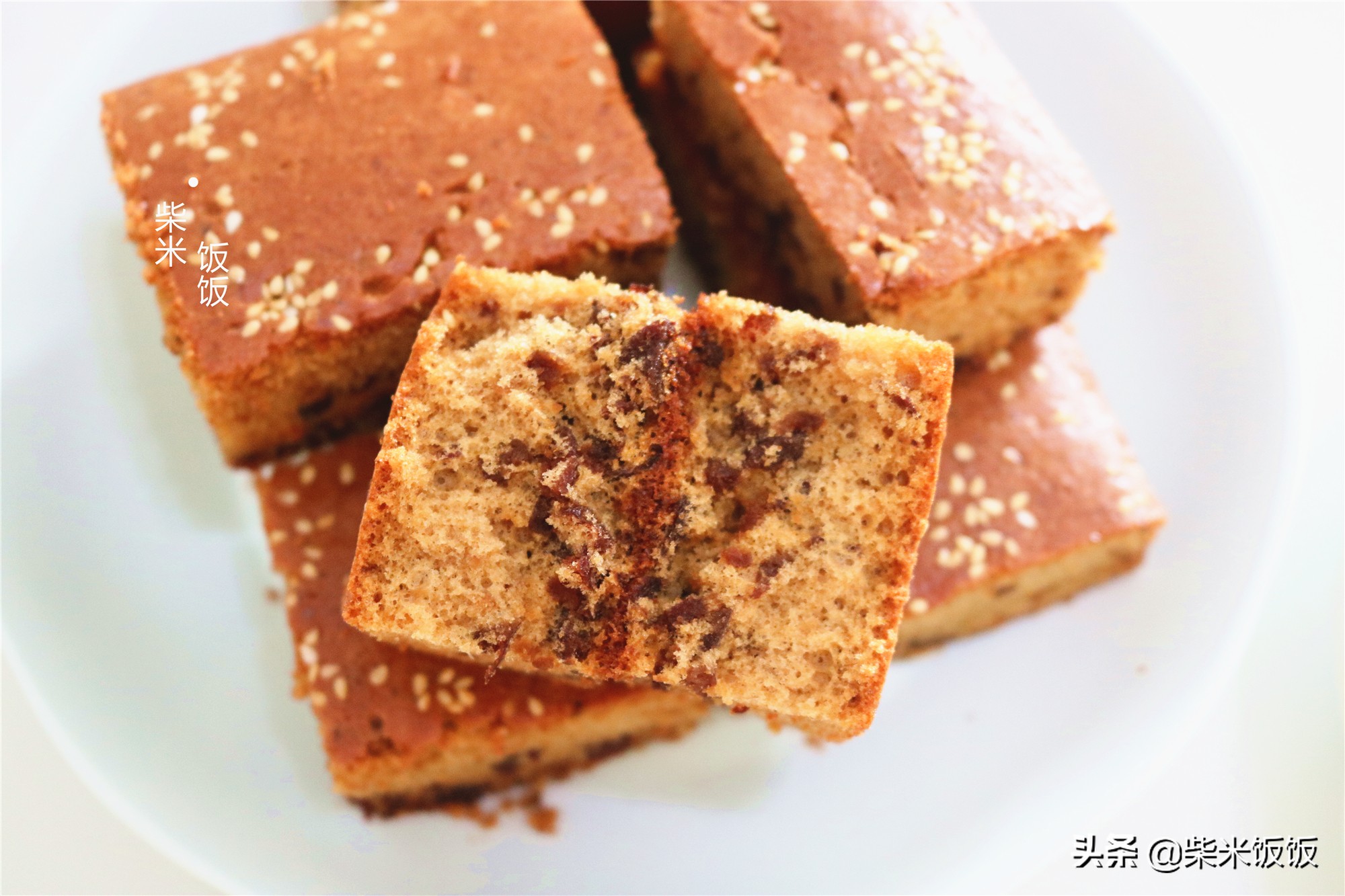 3个鸡蛋，一把红枣，做一款简单又好吃的枣糕，味道太正了