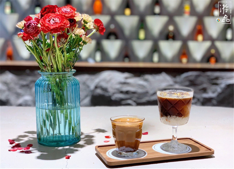 重庆话里的生僻字：“潽”出杯子的水，到处“羾”的小娃儿