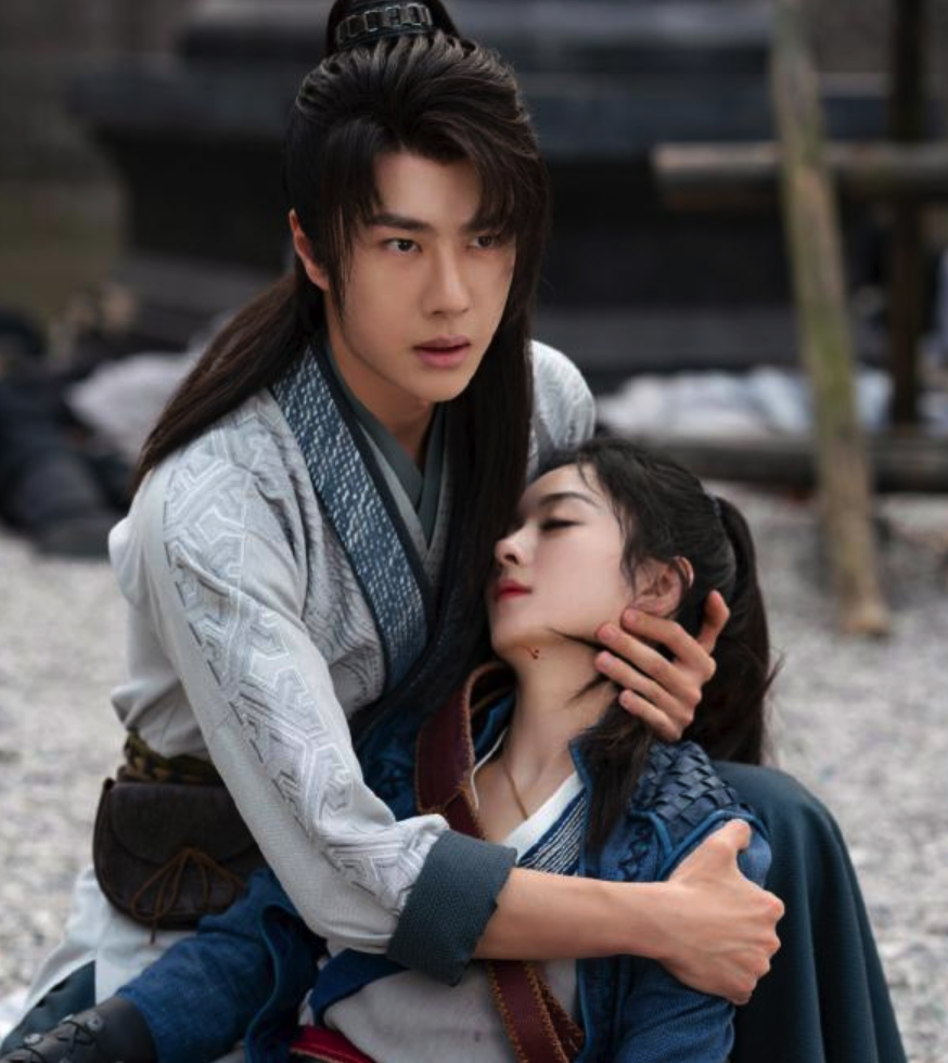 章子怡与小18岁王一博电梯热舞，对视暧昧乐开花，汪峰不吃醋？