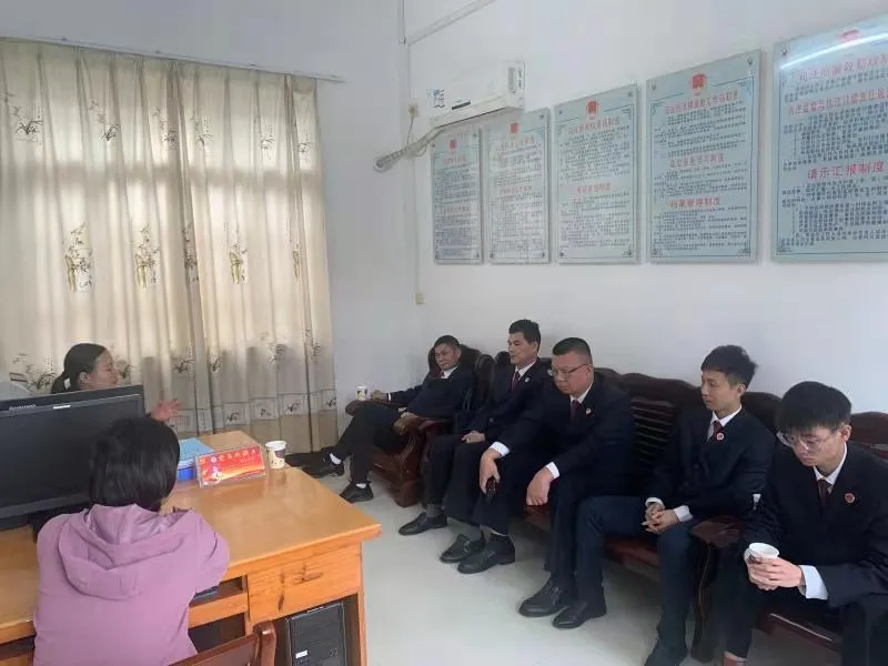 学先进 找差距 转作风