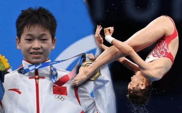 全场最矮+全场最小，14岁全红婵正襟危坐，回广东受领导热情接见