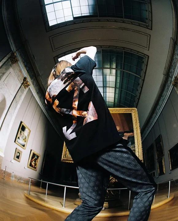 800年的老古董跨界合作，走在时尚前沿！卢浮宫的装嫩行动