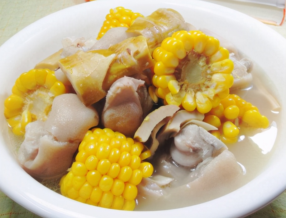 图片[1]-猪脚玉米汤的做法步骤图 还无腥味-起舞食谱网