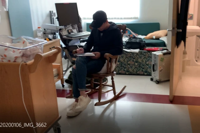 郑爽抚养权官司延期遭拒，张恒发文冷嘲热讽，