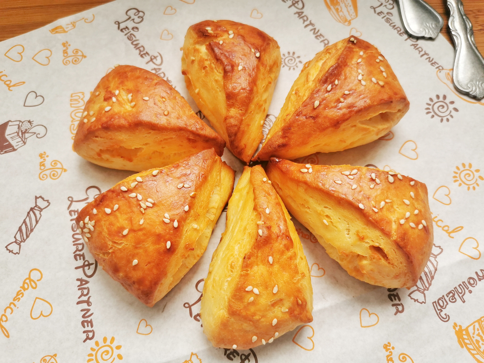 早餐不知道吃什么？试试这道零难度司康饼，外酥里软，孩子特爱吃