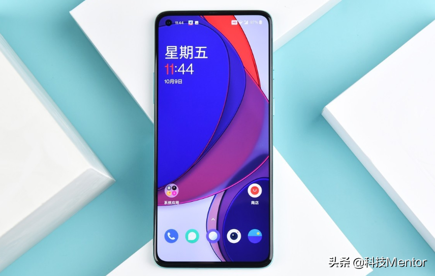 不仅要颜值更要性价比，从千元到三千元，这几款手机很不错