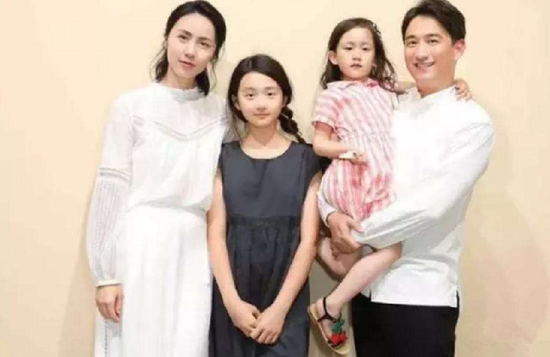 有種“遺傳”叫明星家庭，黃磊家全是臉，陸毅家是腿，最後家笑了