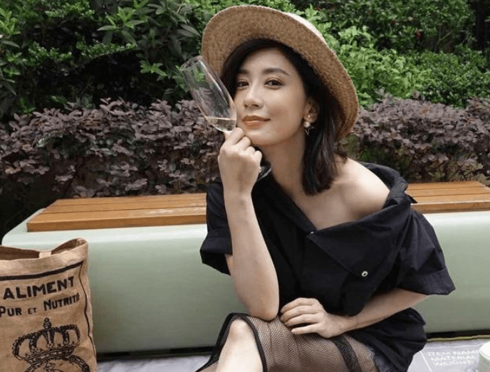 贾静雯大女儿遭陌生人威胁！言语粗俗不堪入目，目前已报警处理