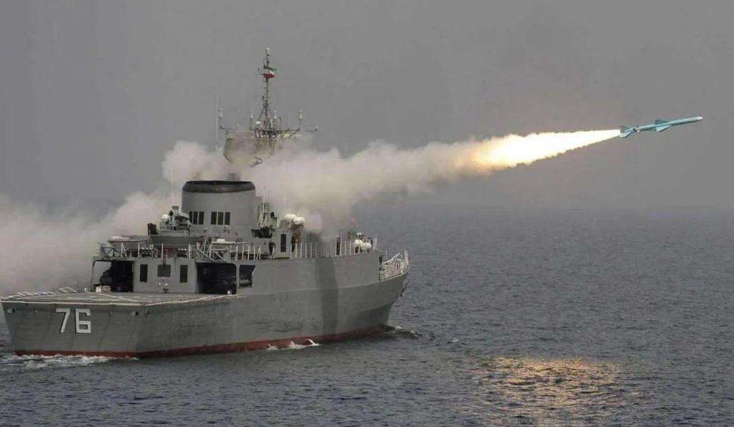 误伤变成秀肌肉？伊朗导弹暴露真正实力，美航