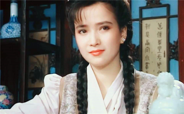 亦舒眼中的美人，李嘉欣获8字评价，利智潘虹意外上榜