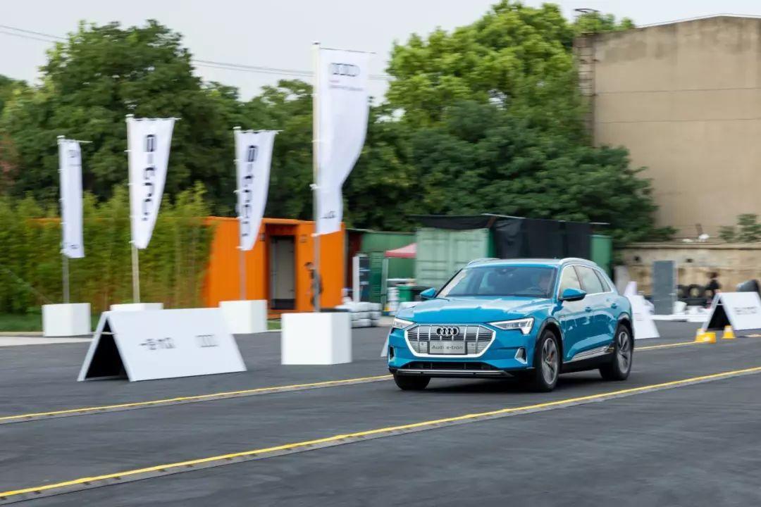 还是只有Model X？豪华纯电SUV更好地选择来了