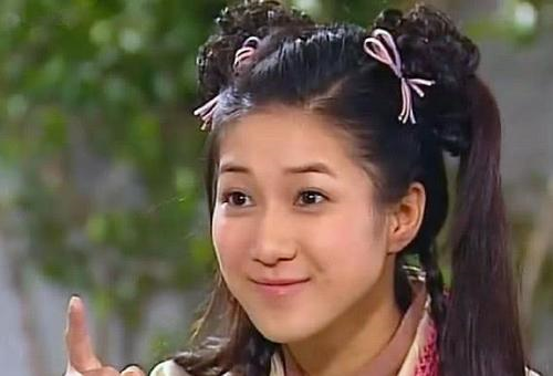 笑容超甜的女星：孙艺珍笑容太暖了，好彩妹笑