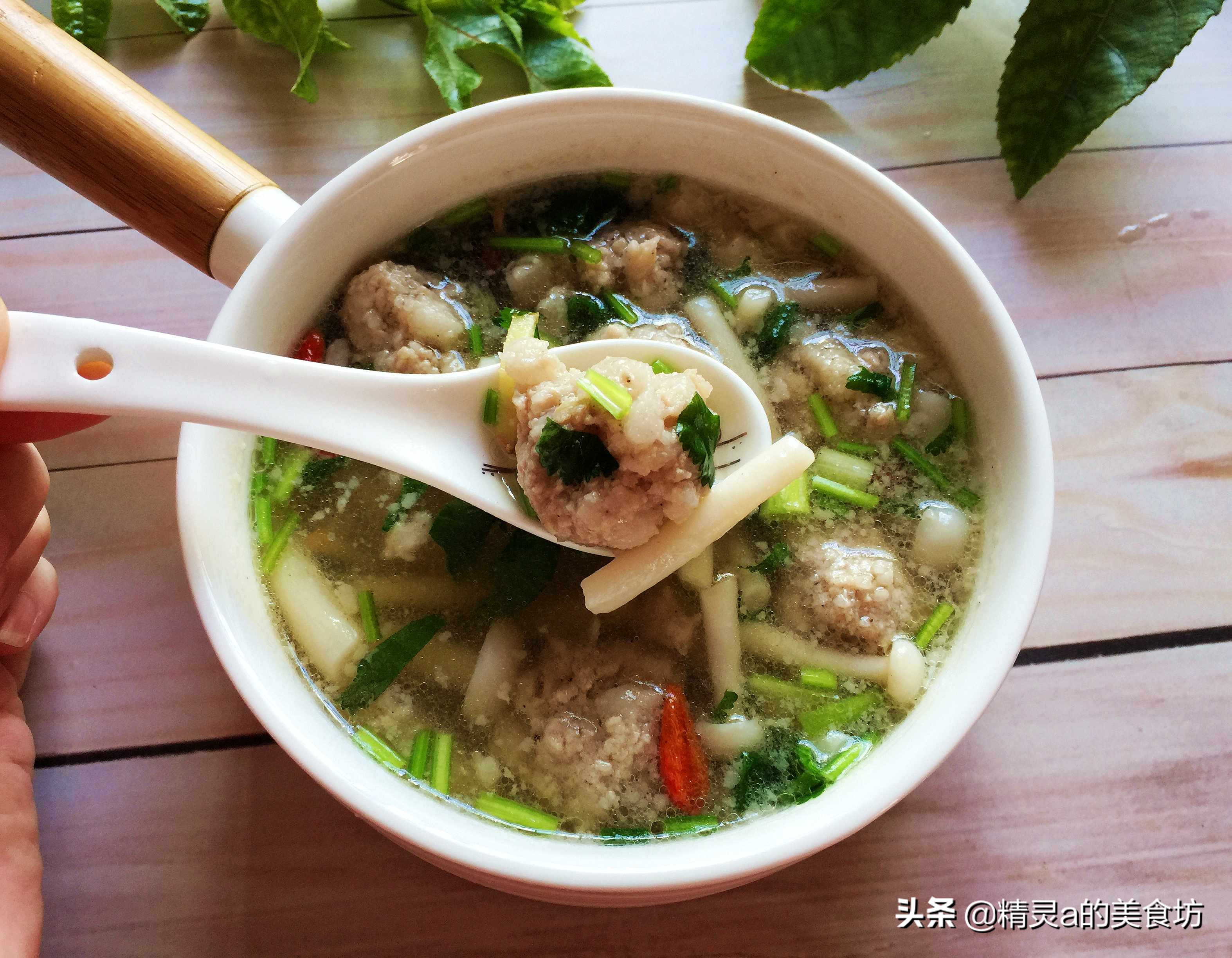 An 8-year-old kid wants to drink this soup. It is simple and easy to make. It is not nourishing. No wonder they don’t drink enough.