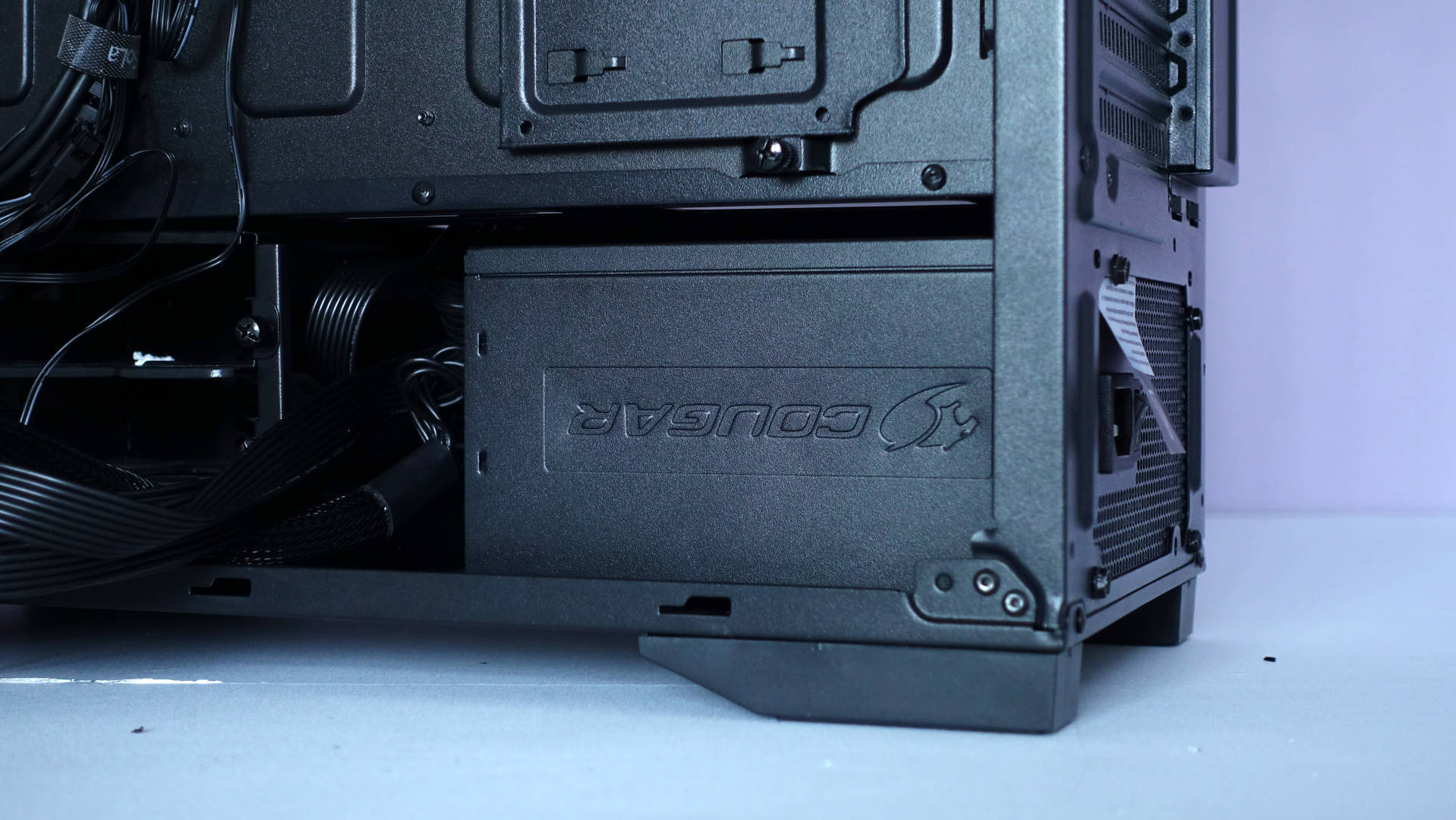 骨伽GEX 850W：风扇智能转停，电压稳定