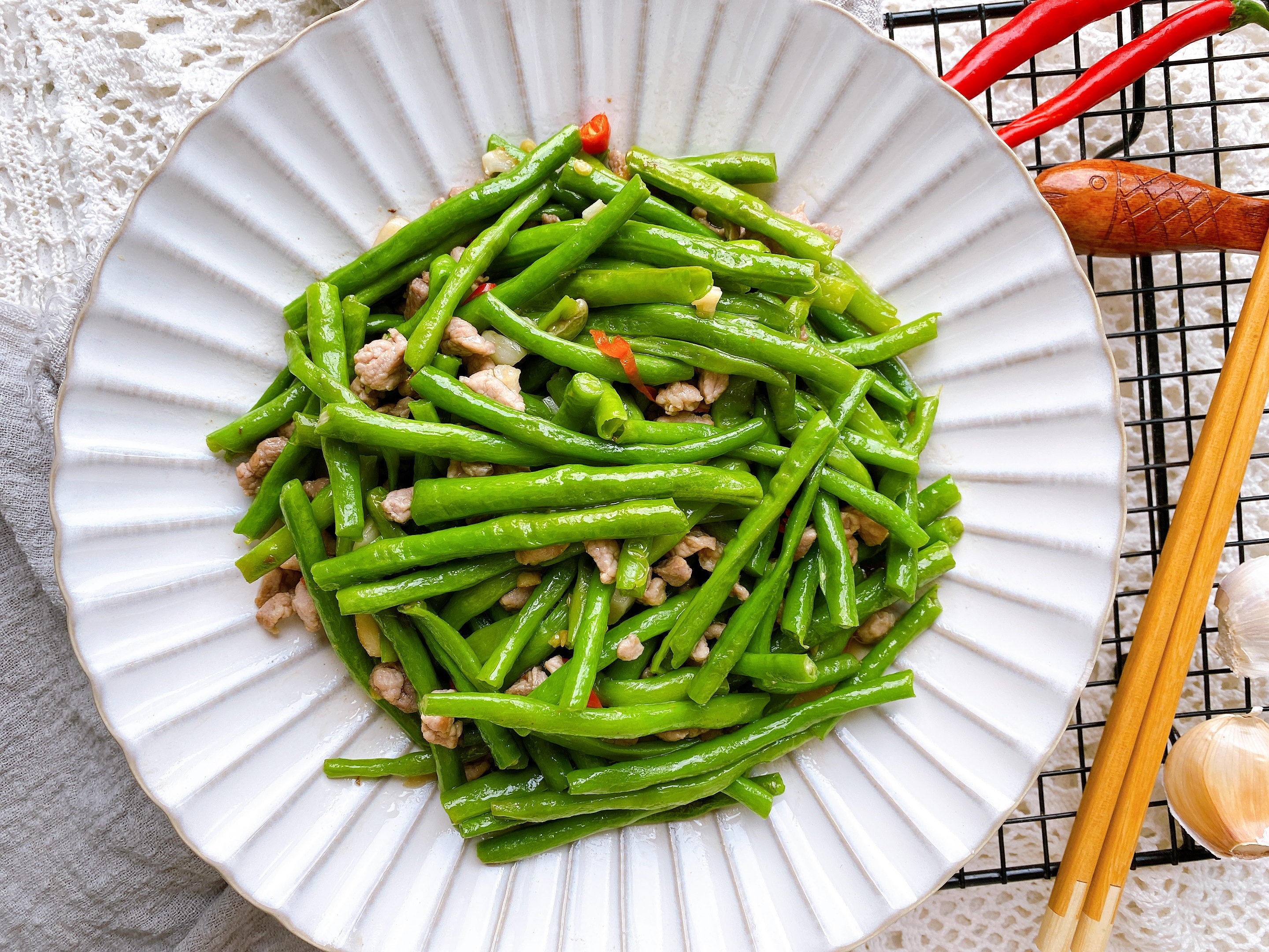 大厨教我的爆炒豆角，怪不得自己做得不好吃，原来是少了关键2步