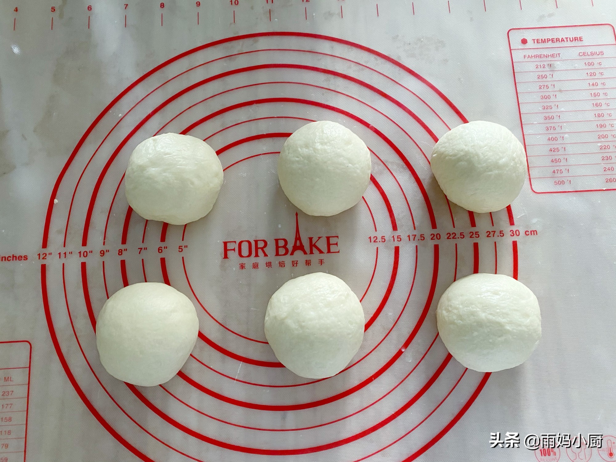 烘焙新手入門必做的小麵包，鬆軟細膩又美味，放三天也不硬