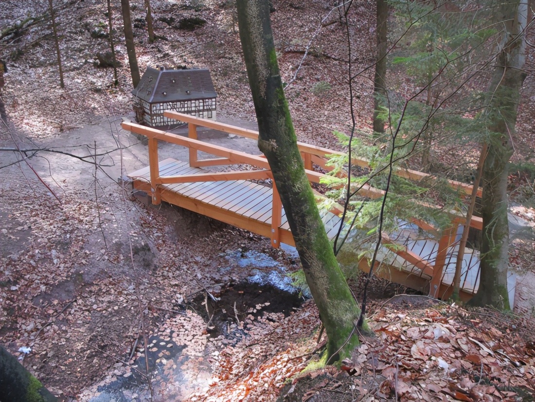 德国UNESCO世界地质公园里的童话小径：儿童探索自然天堂